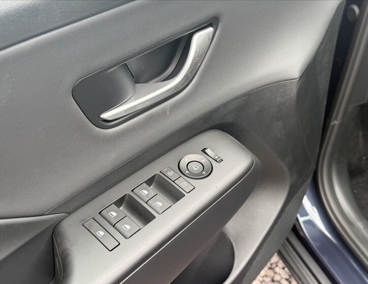 Hyundai Kona SUV / Terénní 1,6 l 132 kw