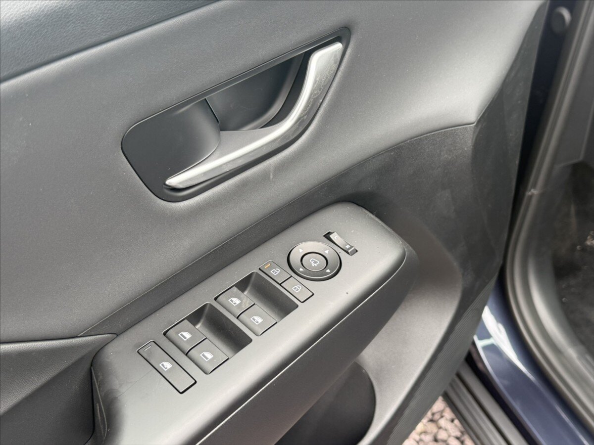 Hyundai Kona SUV / Terénní 1,6 l 132 kw