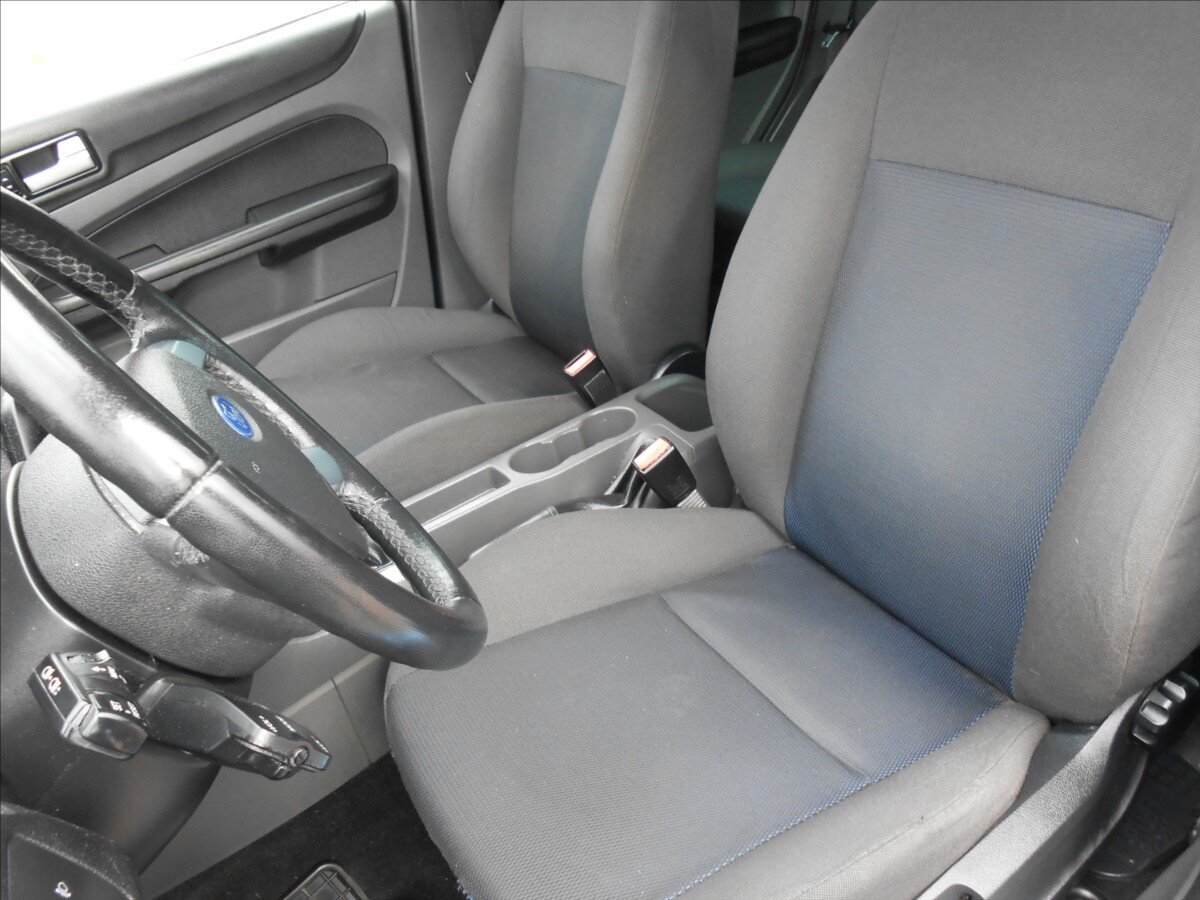 Ford Focus Kombi 1,6 l 74 kw