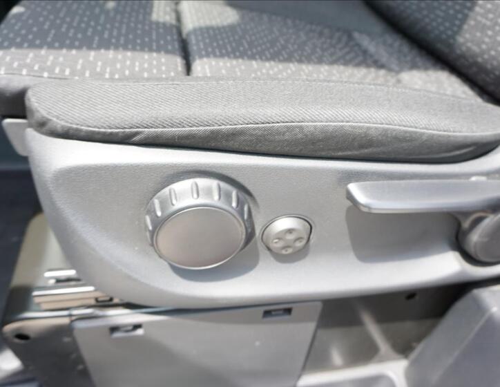 Mercedes-Benz Vito 12