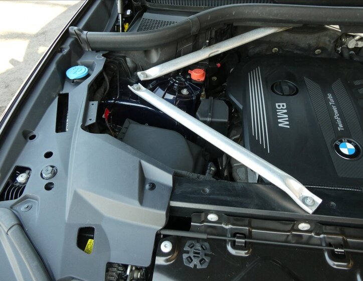 BMW X5 SUV / Terénní 3,0 l 195 kw