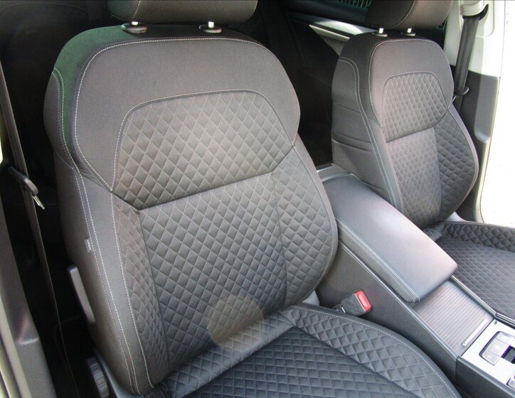 Škoda Superb Sedan / Limuzína 2,0 l 110 kw