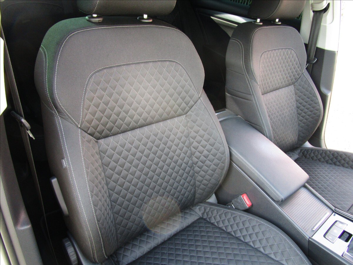 Škoda Superb Sedan / Limuzína 2,0 l 110 kw