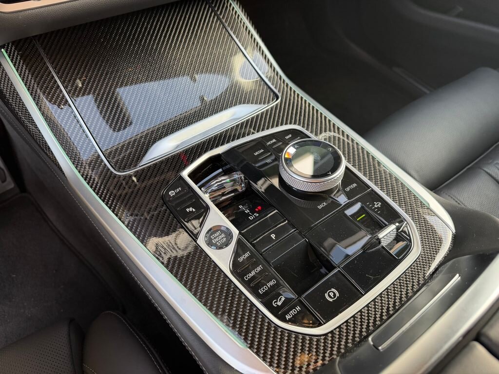 BMW X7 SUV / Terénní 4,4 l 390 kw