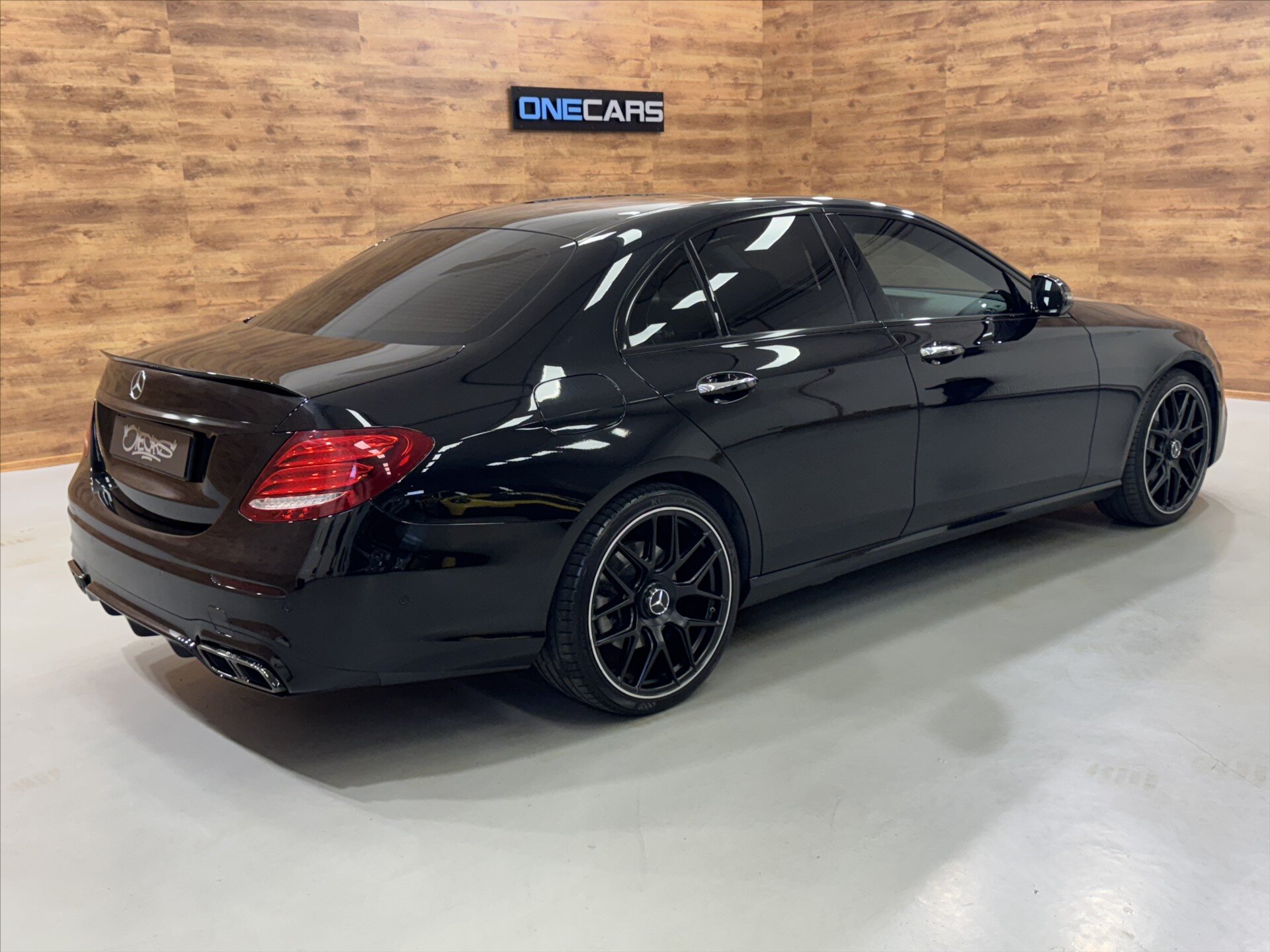 Mercedes-Benz Třídy E Sedan / Limuzína 2,9 l 250 kw