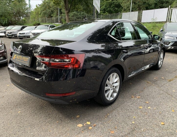 Škoda Superb 5