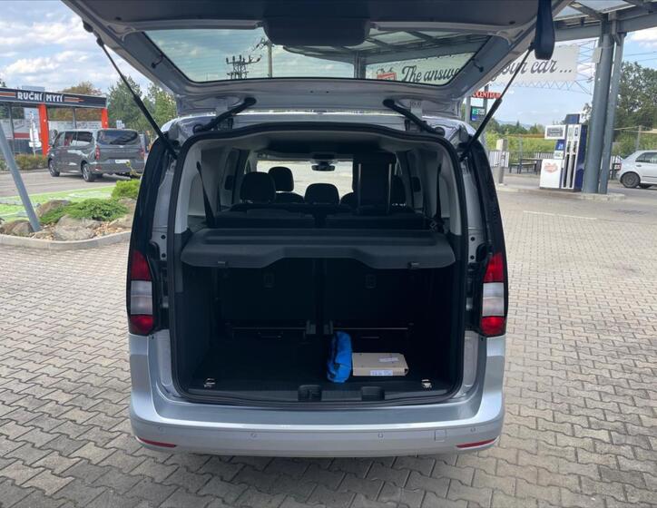 Ford Tourneo Connect 9