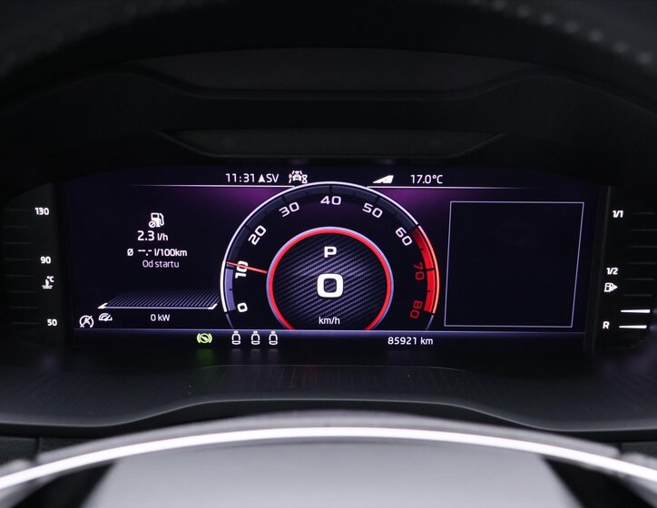 Škoda Karoq SUV / Terénní 2,0 l 140 kw