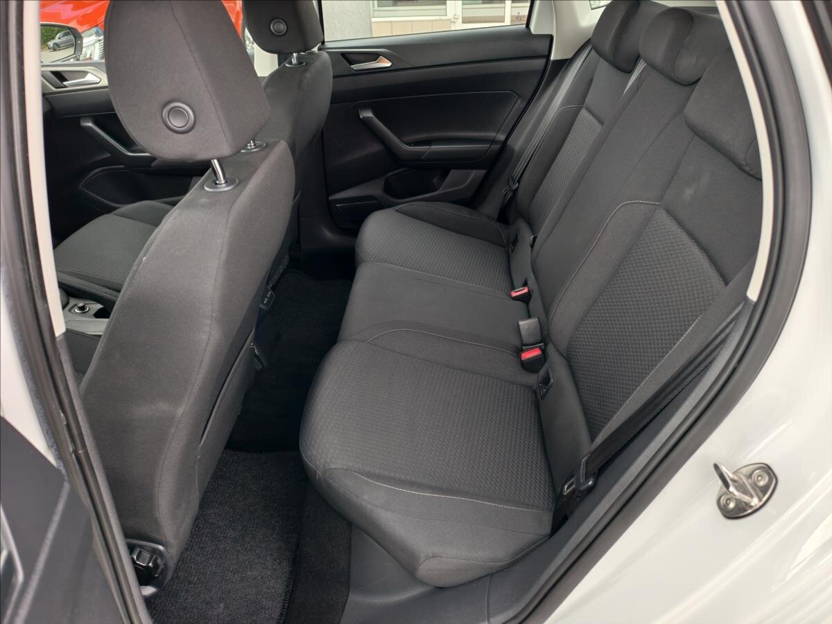 Volkswagen Polo Hatchback 999,0 70 kw