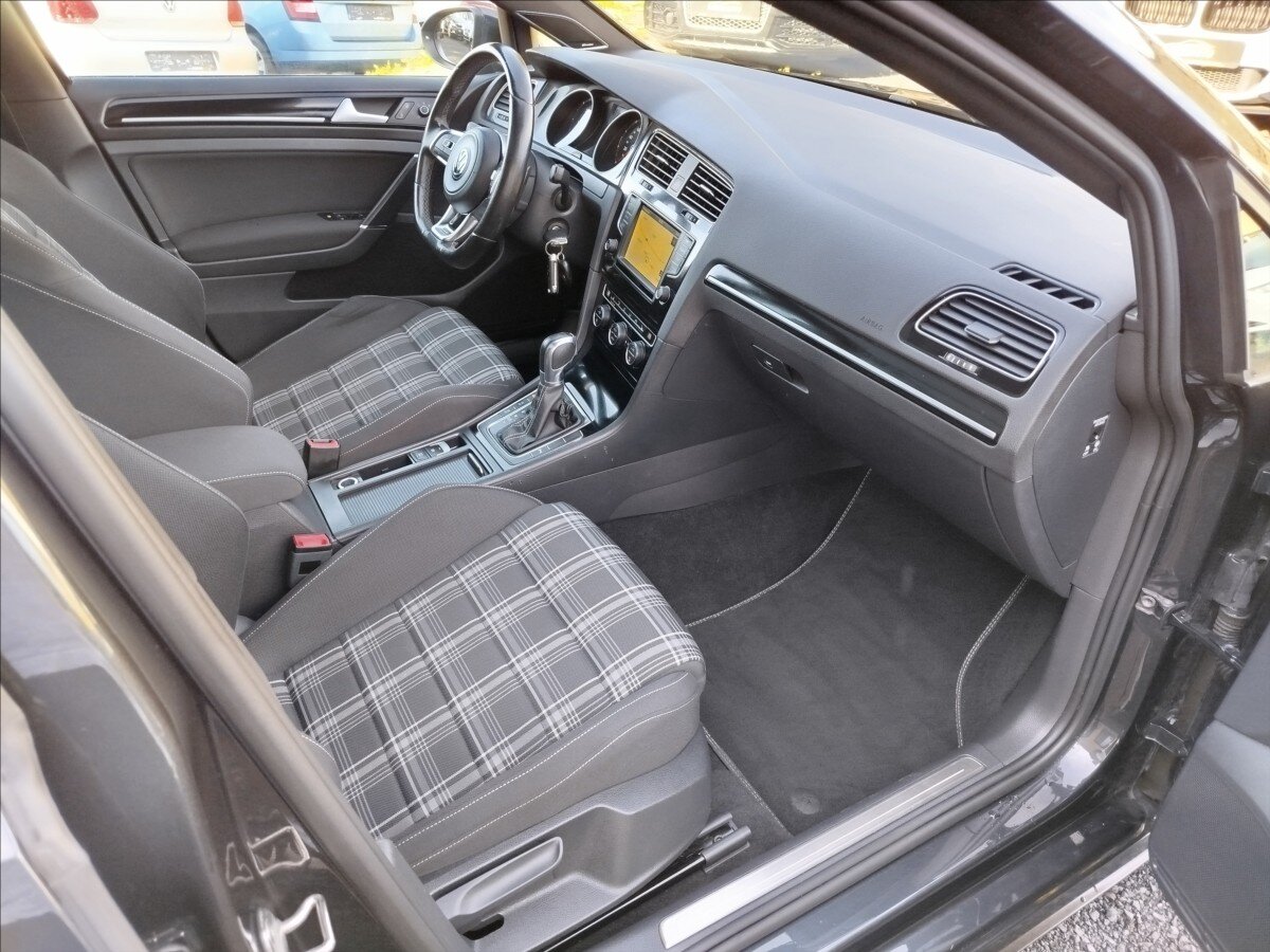 Volkswagen Golf Kombi 2,0 l 135 kw