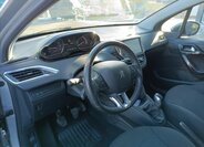 Peugeot 208 Hatchback 1,2 l 60 kw