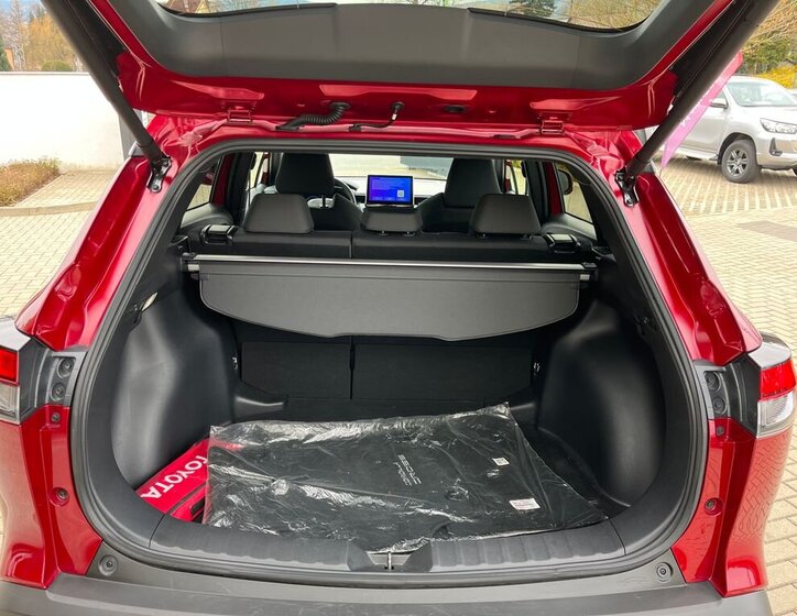 Toyota Corolla Cross SUV / Terénní 1,8 l 72 kw