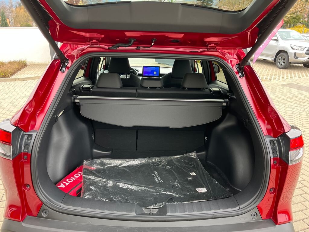 Toyota Corolla Cross SUV / Terénní 1,8 l 72 kw