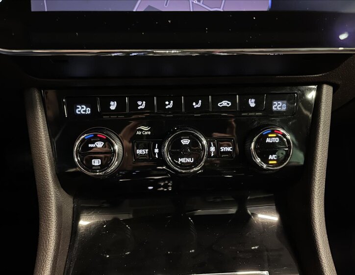 Škoda Superb Liftback 2,0 l 140 kw