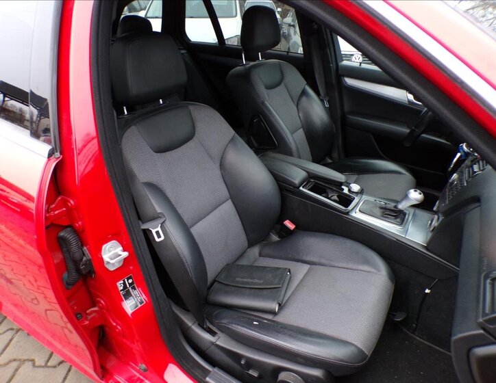 Mercedes-Benz Třídy C 27