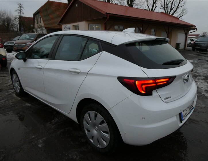 Opel Astra Hatchback 1,6 l 81 kw