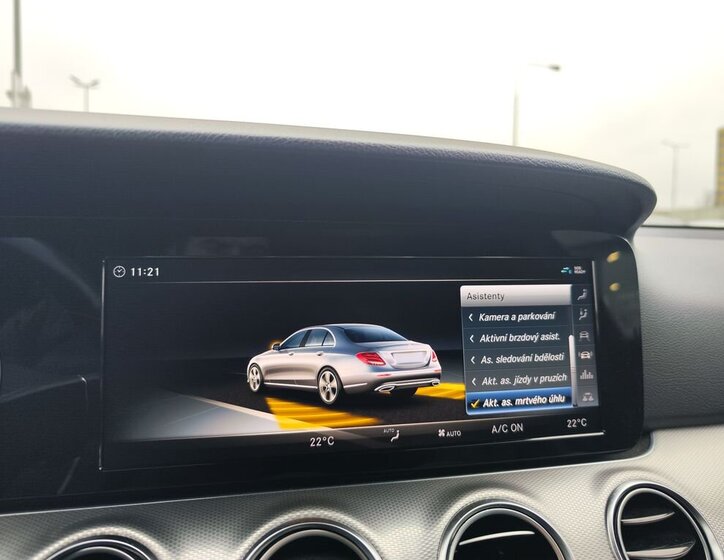 Mercedes-Benz Třídy E Sedan 3,0 l 190 kw