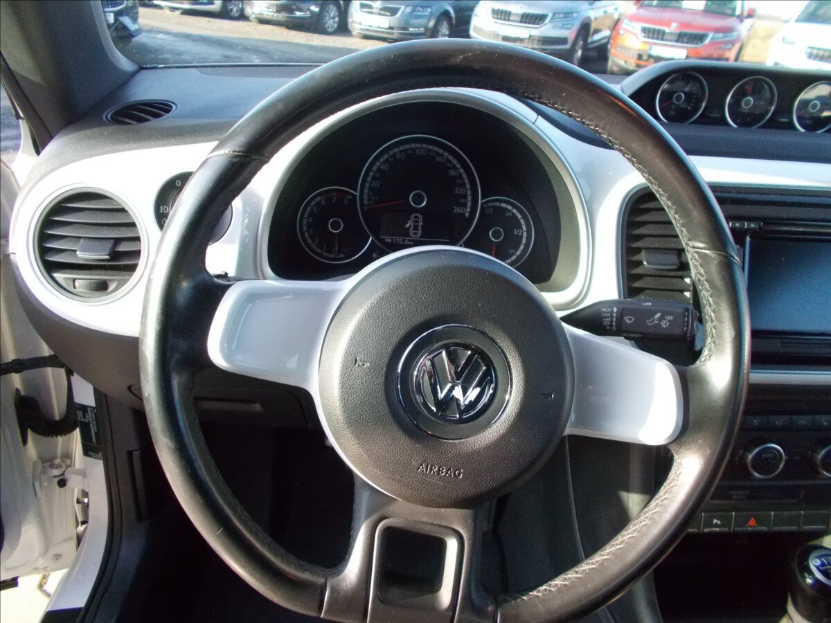 Volkswagen Beetle Hatchback 1,2 l 77 kw