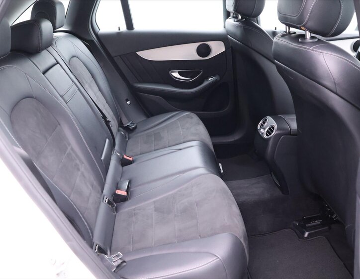 Mercedes-Benz GLC 14