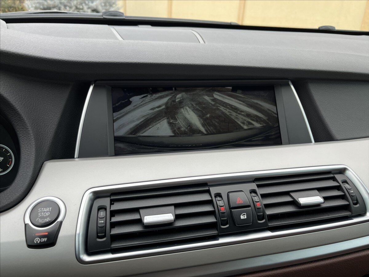 BMW Řada 5 Sedan / Limuzína 3,0 l 190 kw