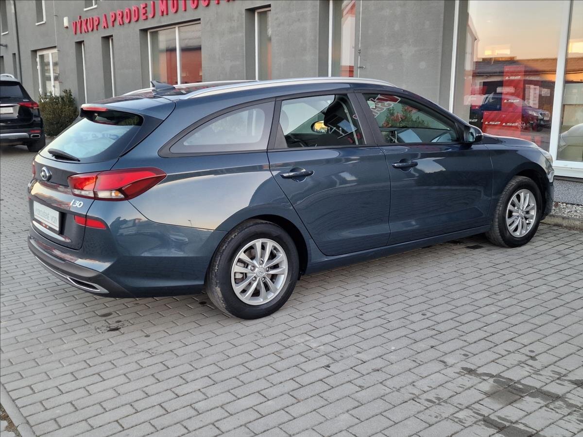 Hyundai i30 Kombi 1,6 l 85 kw