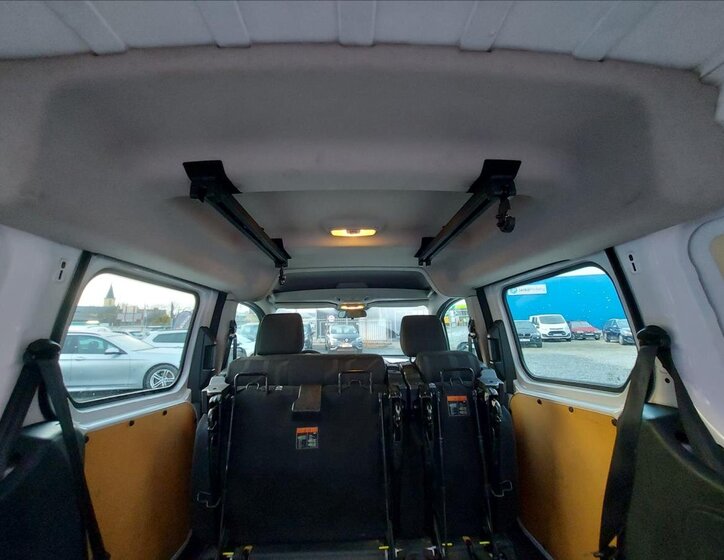 Ford Transit Connect 17