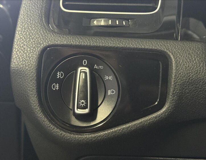 Volkswagen Golf Kombi 999,0 85 kw