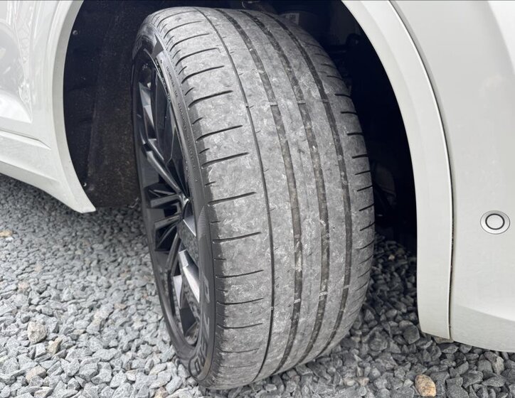 Volkswagen Touareg Kombi 3,0 l 210 kw