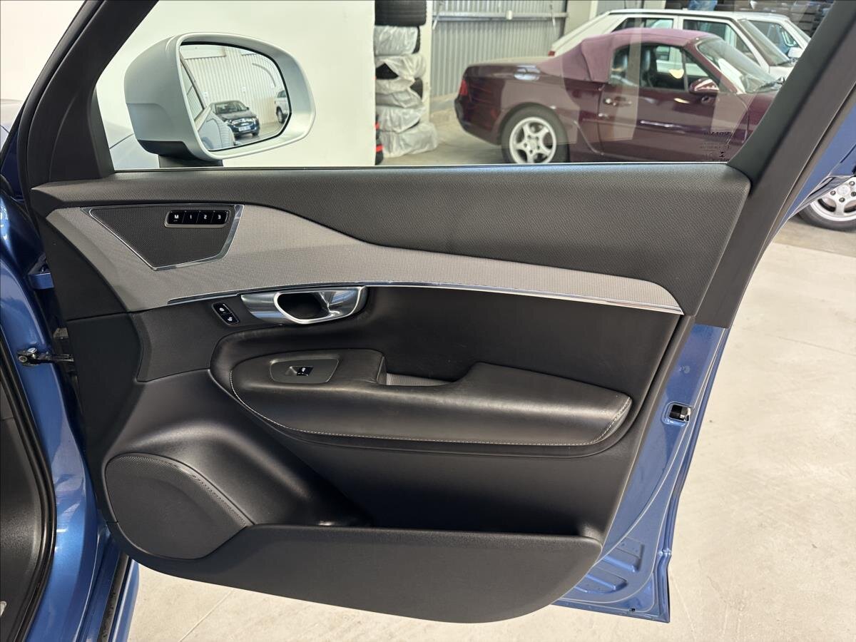 Volvo XC90 SUV 2,0 l 173 kw