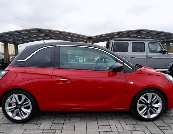 Opel Adam Hatchback 1,4 l 64 kw