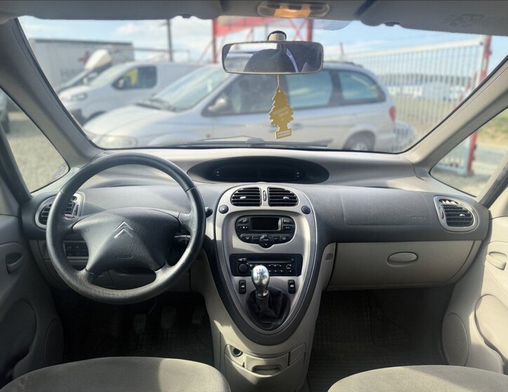 Citroën Xsara Picasso Kombi 1,6 l 70 kw