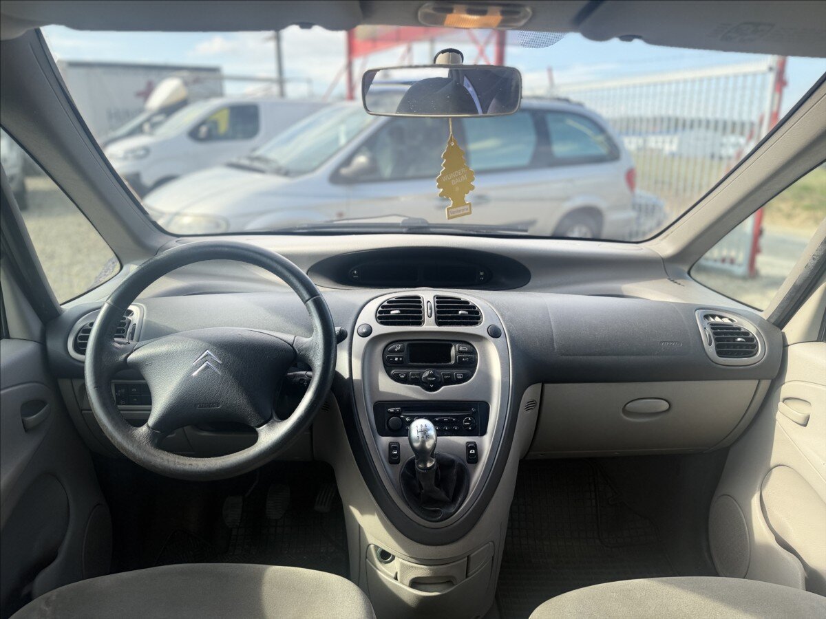 Citroën Xsara Picasso Kombi 1,6 l 70 kw