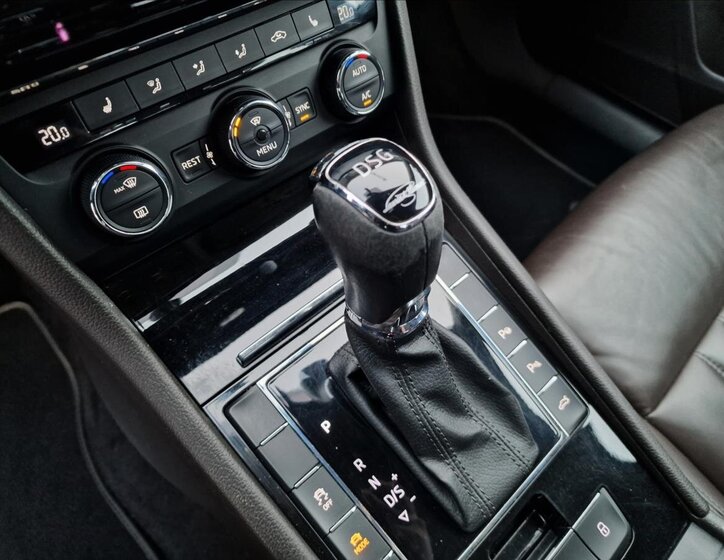 Škoda Superb Liftback 2,0 l 140 kw