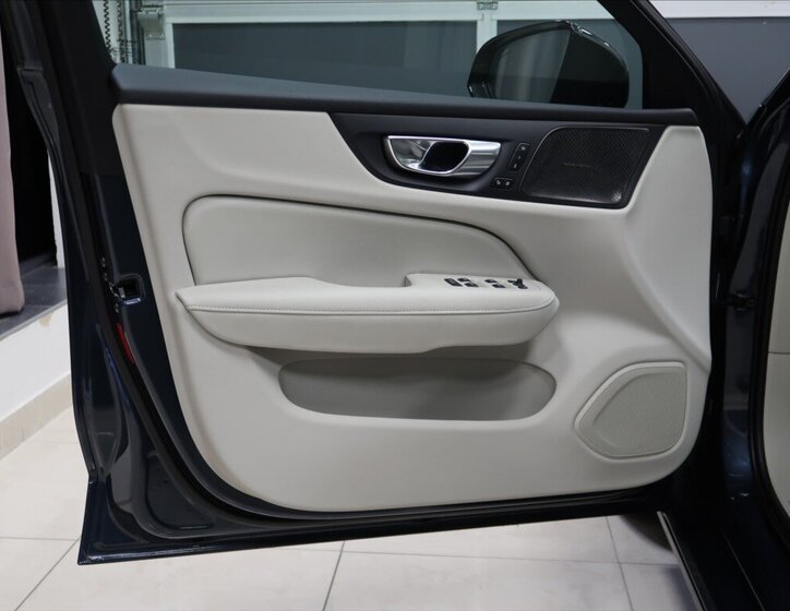 Volvo S60 Sedan / Limuzína 2,0 l 184 kw