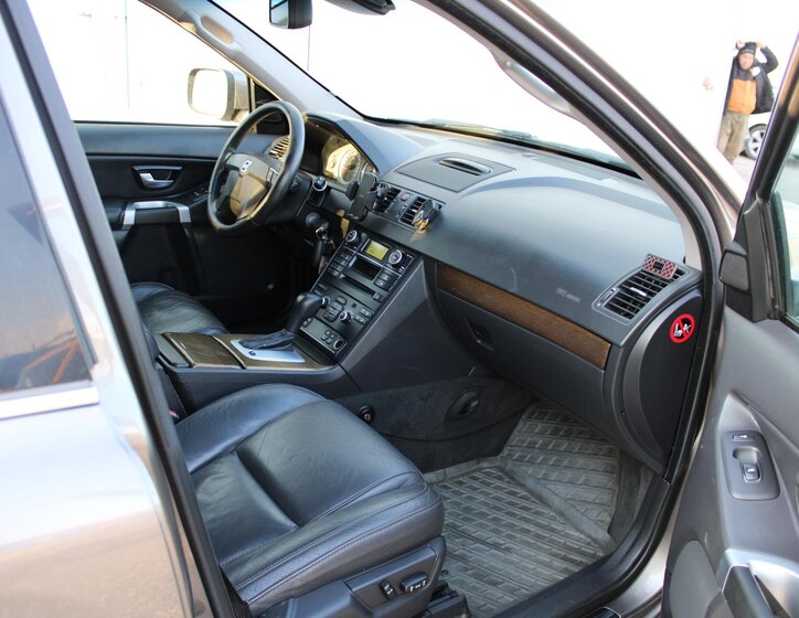 Volvo XC90 SUV / Terénní 2,4 l 136 kw