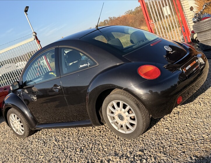 Volkswagen New Beetle 7