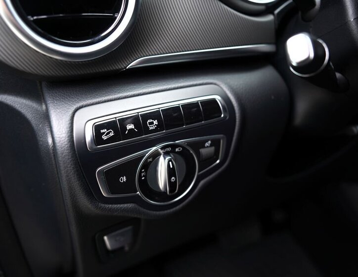 Mercedes-Benz Třídy V MPV 2,1 l 140 kw