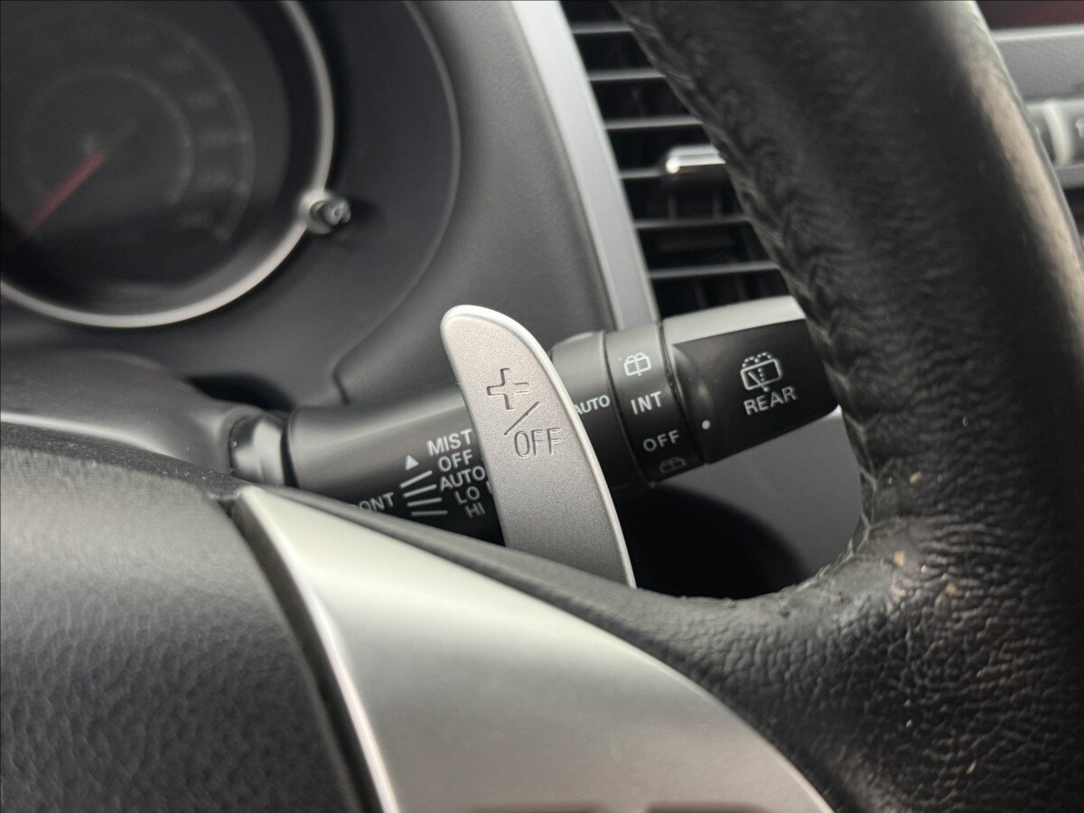 Mitsubishi Outlander SUV / Terénní 2,2 l 115 kw