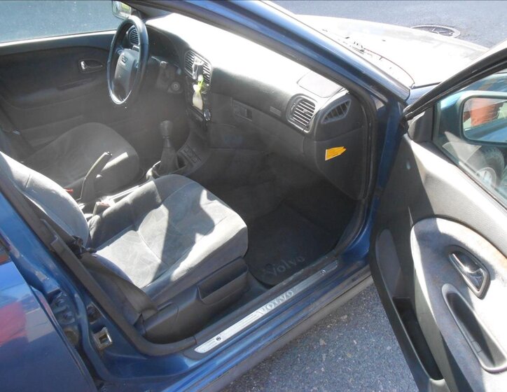 Volvo V40 Kombi 1,9 l 70 kw