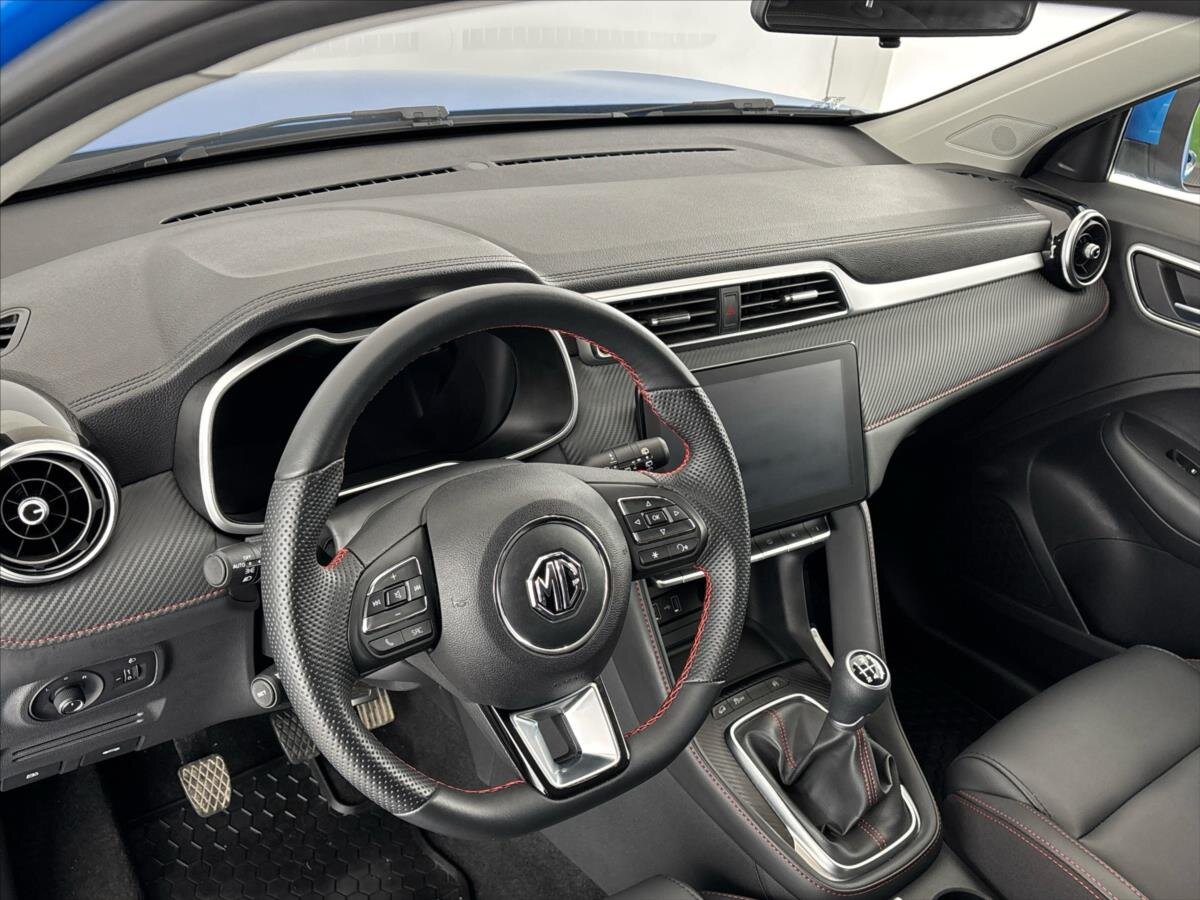 MG ZS SUV / Terénní 1,5 l 78 kw