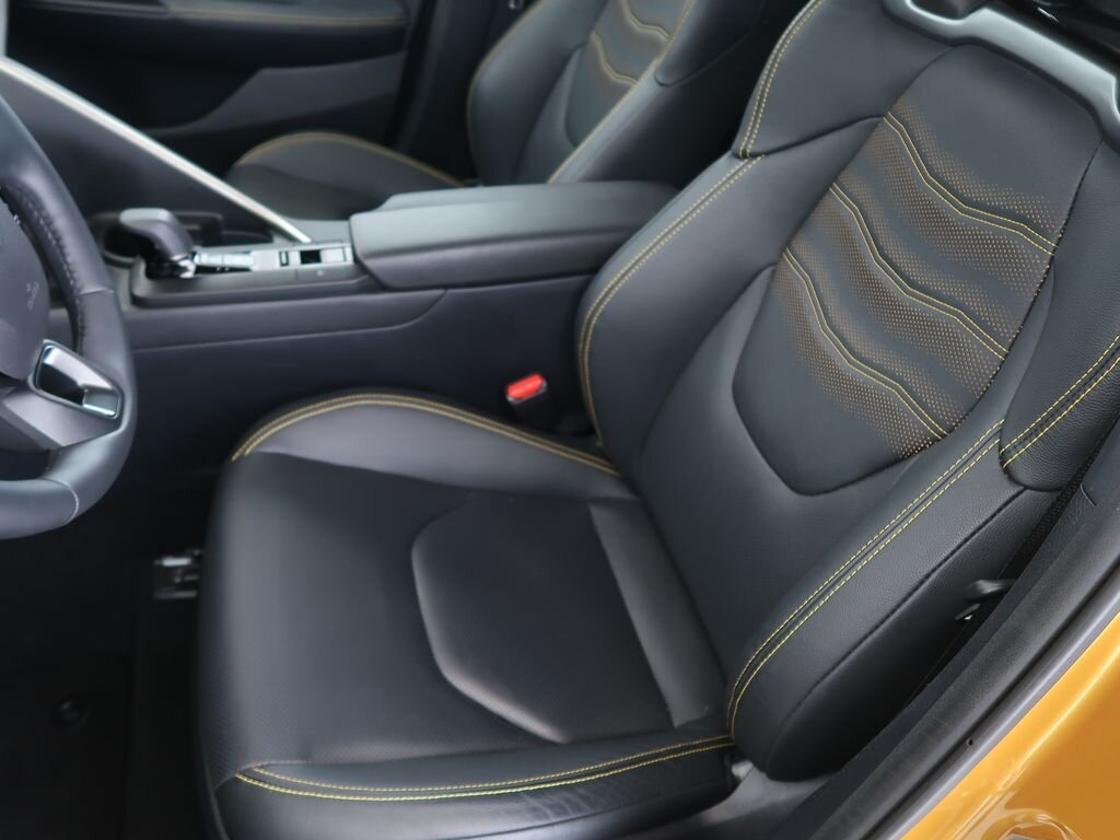 Toyota C-HR SUV / Terénní 2,0 l 112 kw