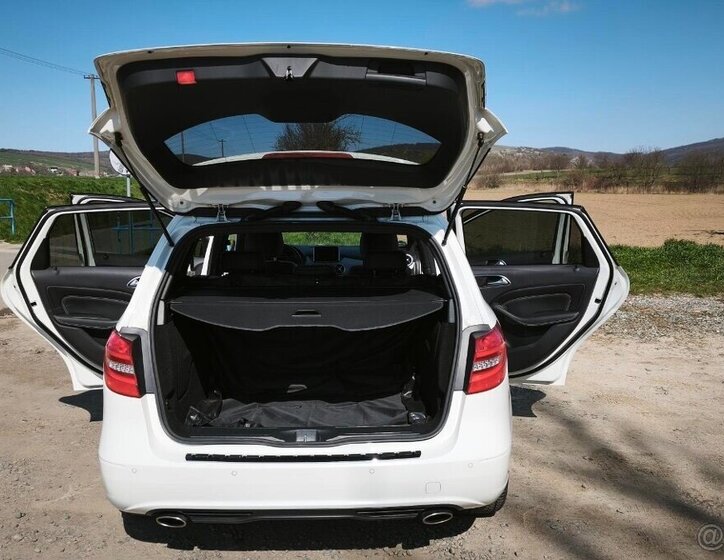 Mercedes-Benz AMG One SUV / Terénní 0,0 125 kw