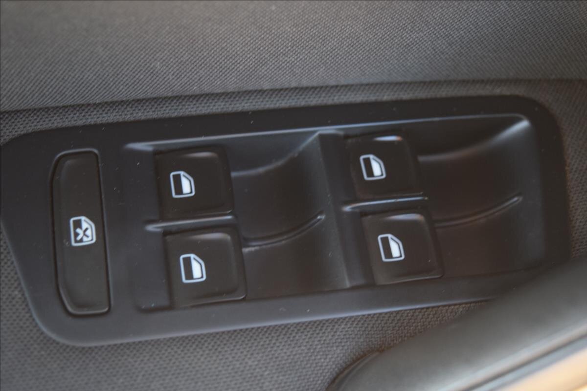 Volkswagen Golf Kombi 1,2 l 63 kw