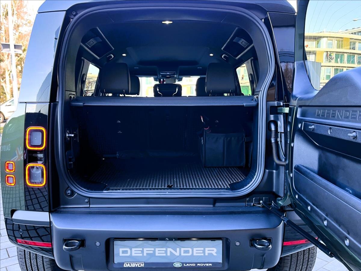 Land Rover Defender SUV / Terénní 3,0 l 183 kw