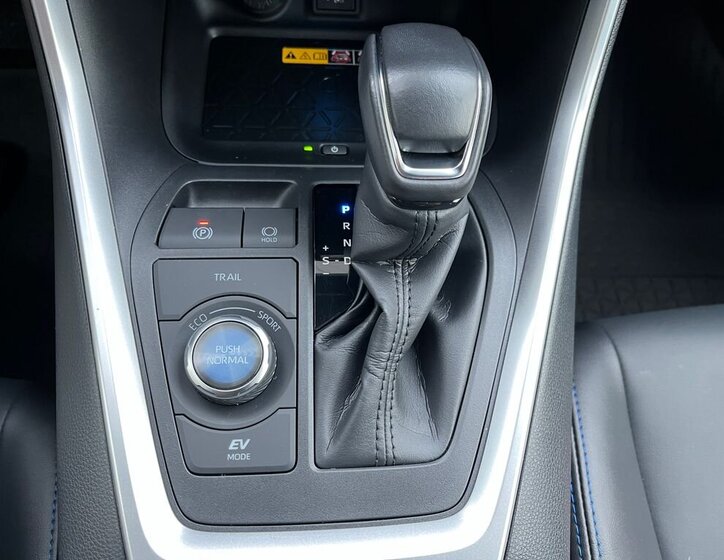 Toyota RAV4 SUV 2,5 l 131 kw