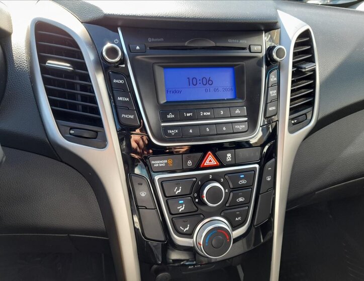 Hyundai i30 Kombi 1,6 l 88 kw