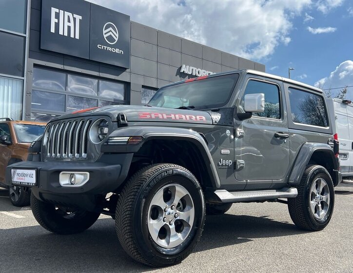 Jeep Wrangler SUV / Terénní 2,0 l 200 kw