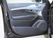 Volvo XC90 SUV / Terénní 2,0 l 165 kw