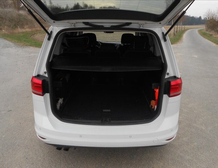 Volkswagen Touran Kombi 2,0 l 110 kw