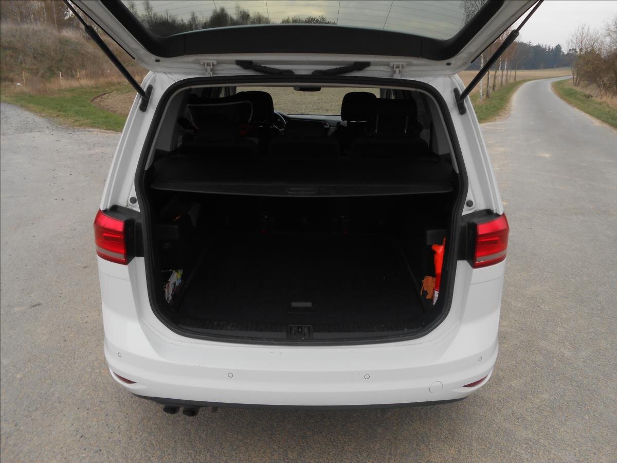 Volkswagen Touran Kombi 2,0 l 110 kw